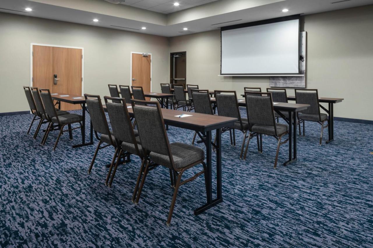 Fairfield Inn & Suites By Marriott Corinth South Denton Area Екстер'єр фото